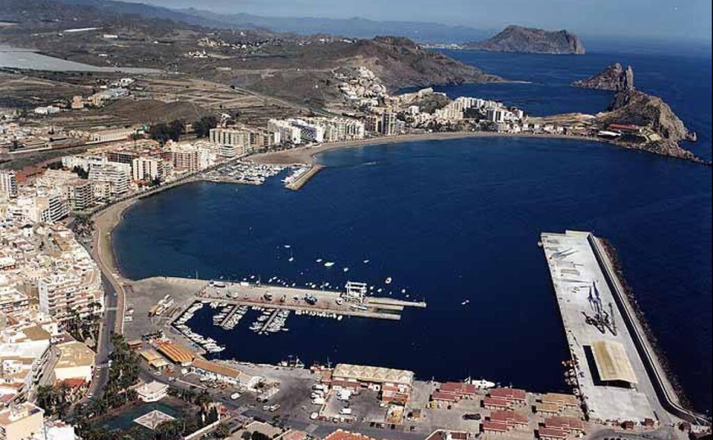 Aguilas